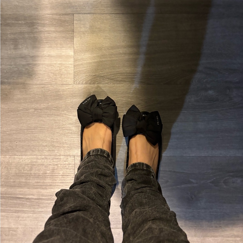 Prada Black Bow Detail Flats - Picture 5 of 7